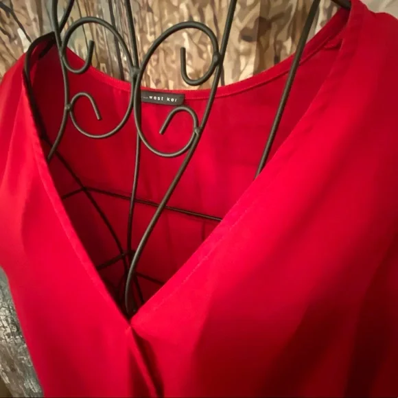 NWOT Boutique Blouse - Picture 2 of 3